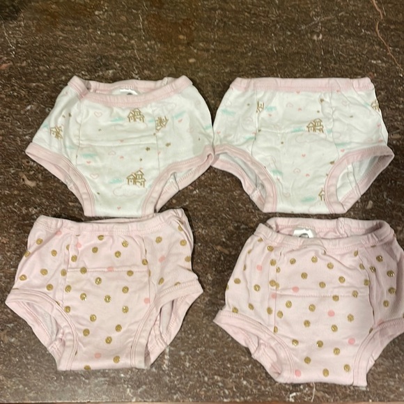 Gerber Training underwear pants, 18 months, 4 pack - Picture 1 of 3
